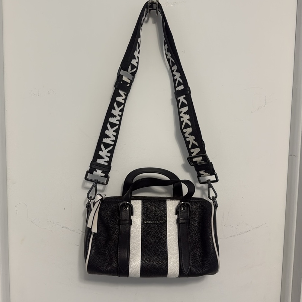 MICHAEL Michael Kors Black and White Pebble Leather Crossbody